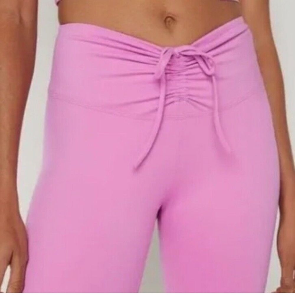 NWT Victoria's Secret PINK Active High Waist Scrunch Front Leggings Mauve L